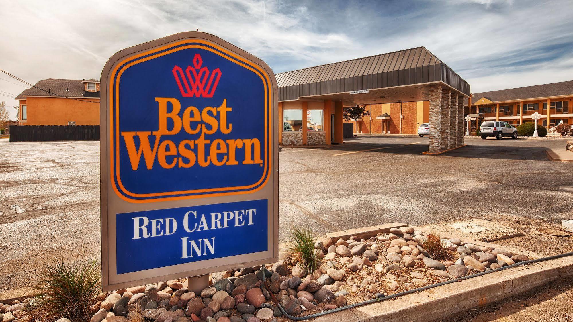 Western Red Carpet 3*